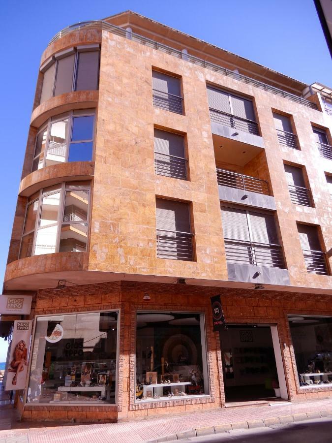 Edificio 1º Linea De Playa, En Paseo Maritimo De Torrevieja, Alicante, Costa Blanca ภายนอก รูปภาพ
